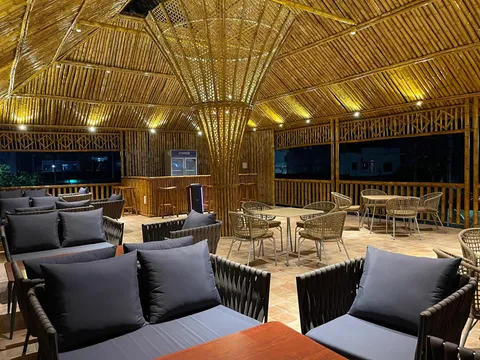 Hotel Vishuwa Hero Atmosphere 7